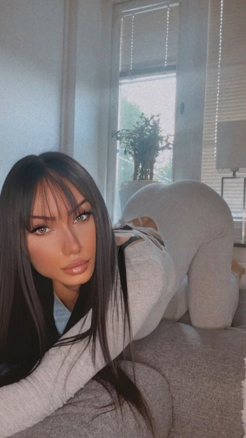 OnlyFans Header Bild savage.galri