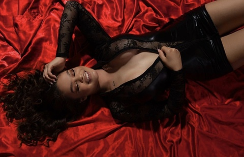 OnlyFans हेडर चित्र savagexx69