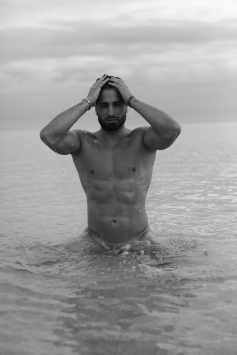 오직 팬들만 볼 수 있는 sexycurtis의 헤더 사진