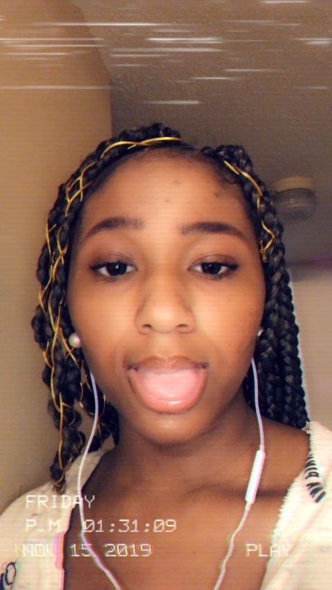 Снимка на заглавието на OnlyFans shaebae