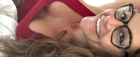 오직 팬들만 볼 수 있는 shanimarie의 헤더 사진