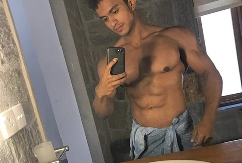 OnlyFans header picture shaun_onmier