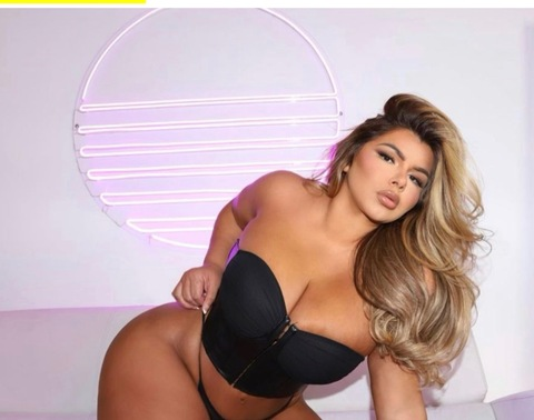 OnlyFansのヘッダー画像 shellraven