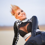 OnlyFans profil fotoğrafı shoesandcleavage