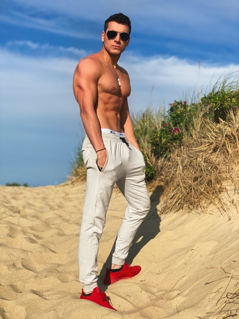 OnlyFans Header Bild shredsvip