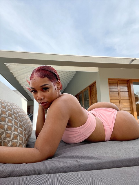 OnlyFansのヘッダー画像 shudii