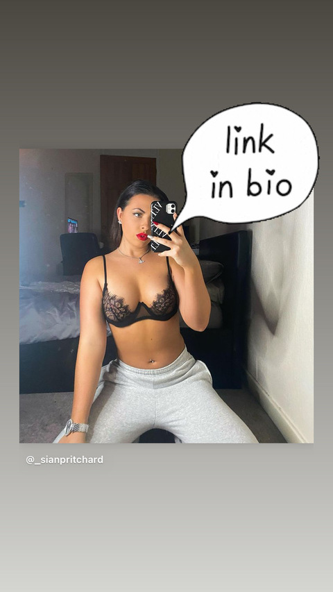 OnlyFansのヘッダー画像 sian69
