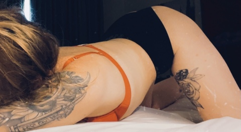 OnlyFans header picture sierradahlen