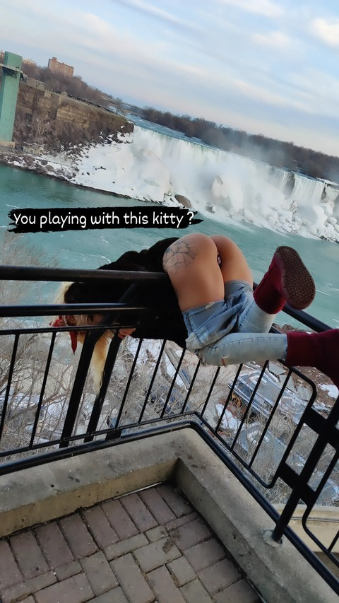 Immagine dell'intestazione OnlyFans sinisterpeachh