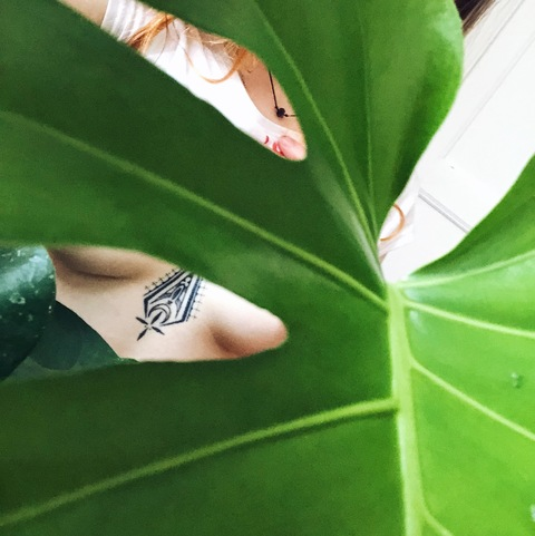 Снимка на заглавието на OnlyFans slut4oatmilkk