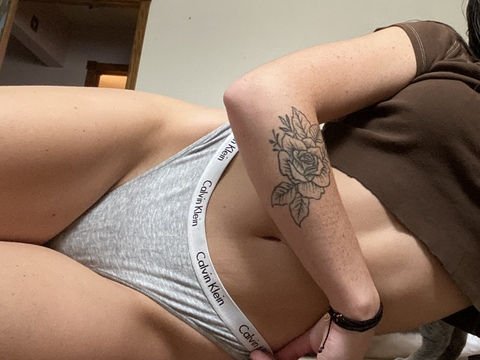 OnlyFans Header Bild spicyjviolet