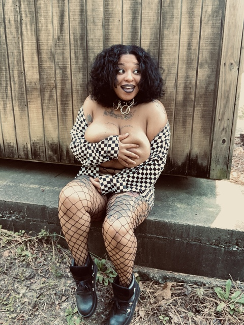 Obraz w nagłówku OnlyFans submissivekimmi