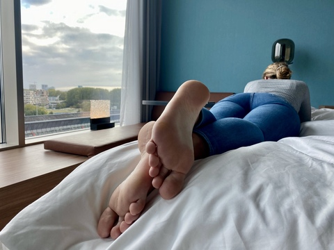 Obraz w nagłówku OnlyFans sunnyfeetlisa