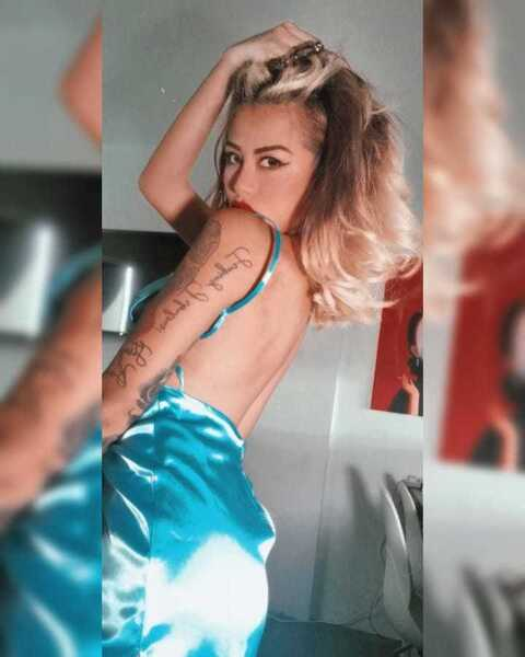 Картинка шапки OnlyFans sweetbunz