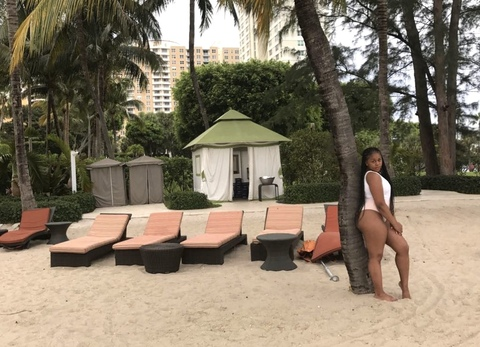 Imagen de encabezado de OnlyFans de sweetshi88