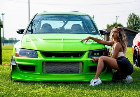 OnlyFans header picture thaliapagan