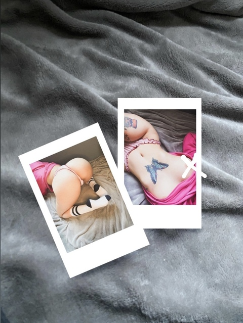 오직 팬들만 볼 수 있는 theblueloly의 헤더 사진