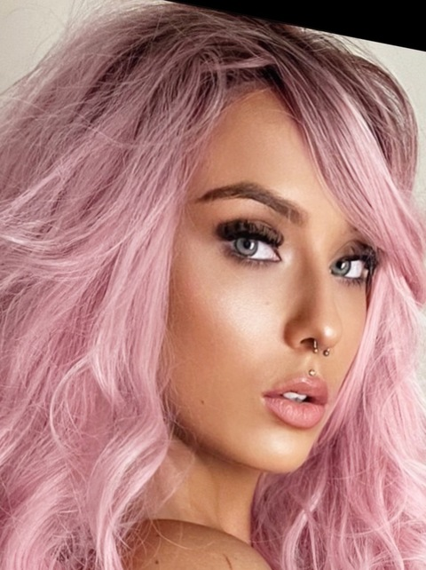 Gambar header OnlyFans thegirlnextdoortome