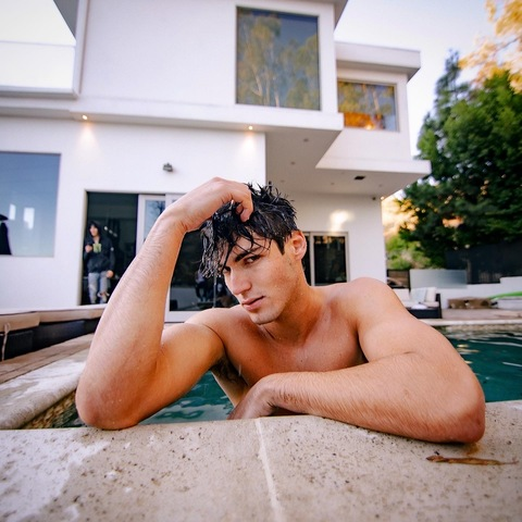 오직 팬들만 볼 수 있는 themaxmarshall의 헤더 사진