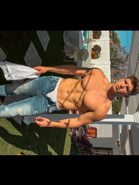 오직 팬들만 볼 수 있는 thezacattack의 헤더 사진