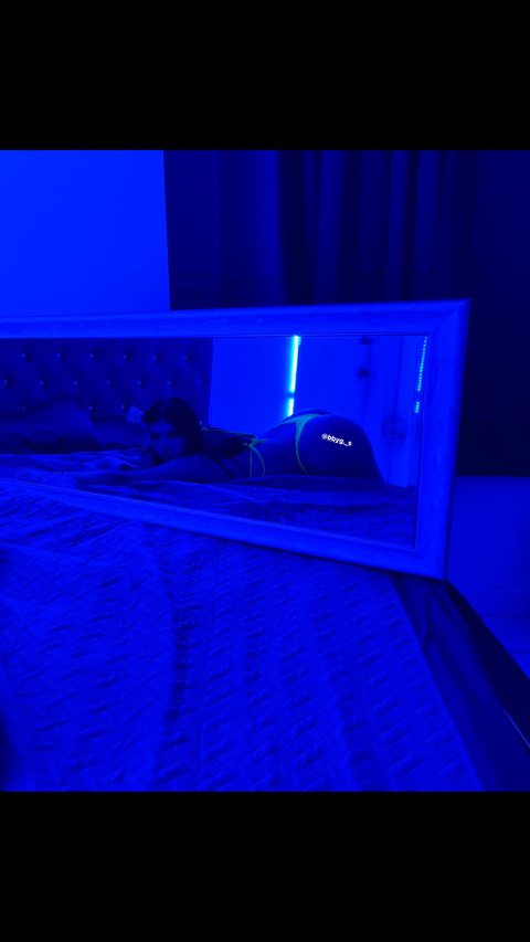 오직 팬들만 볼 수 있는 thicklilmama1의 헤더 사진