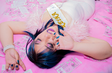 오직 팬들만 볼 수 있는 tiranicarex의 헤더 사진