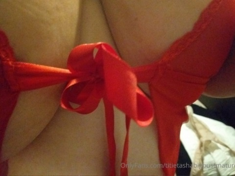 Снимка на заглавието на OnlyFans titietashabigbustmature