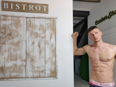 Снимка на заглавието на OnlyFans tommycabrioxxx