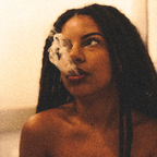 OnlyFansのプロフィール画像 tropicaldelirium