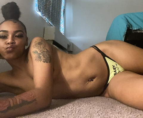 Obraz w nagłówku OnlyFans troubleed