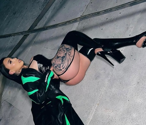 Foto de cabeçalho do OnlyFans tsmia_xxx