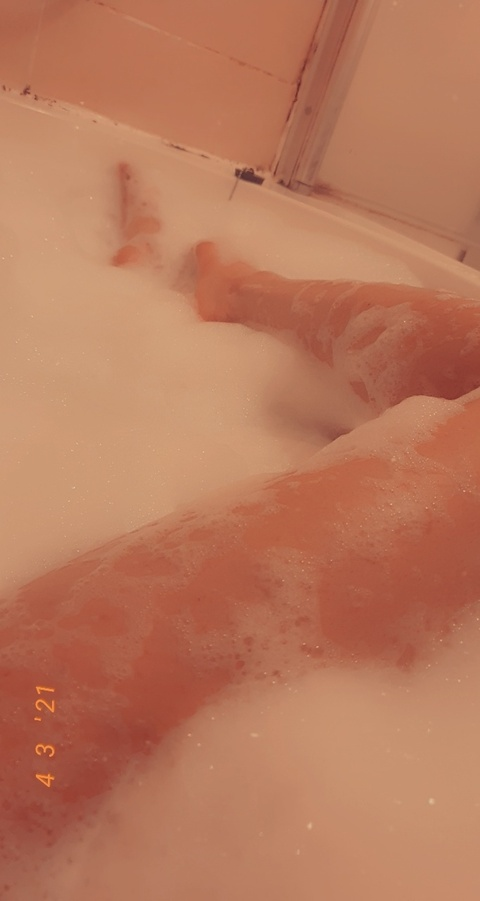 Картинка шапки OnlyFans tssairahkhalifa