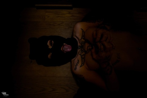 Картинка шапки OnlyFans tynessa