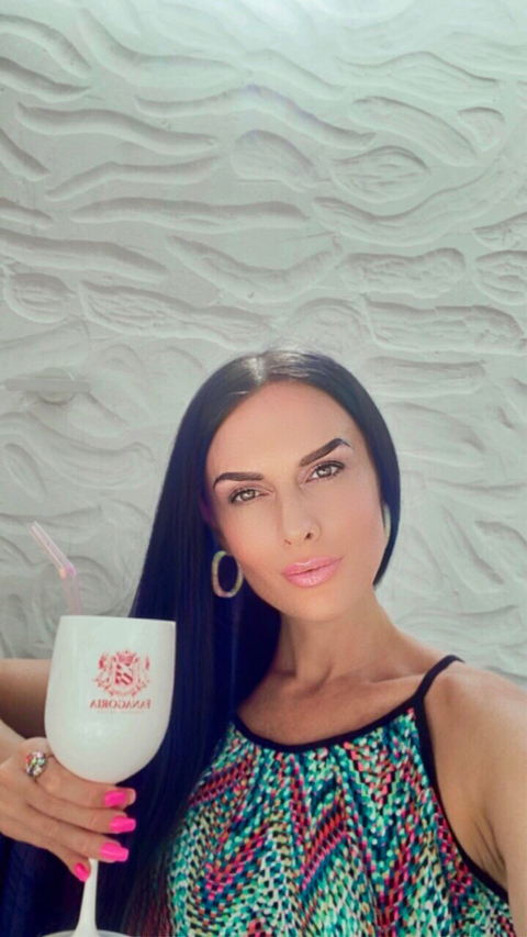 OnlyFans Header Bild u139652823