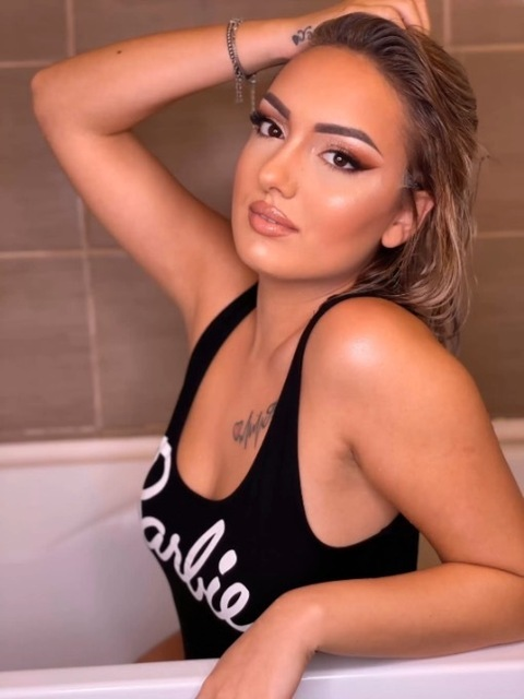 Снимка на заглавието на OnlyFans u159128720soysharon