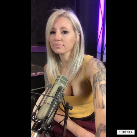 OnlyFansのヘッダー画像 u81120258