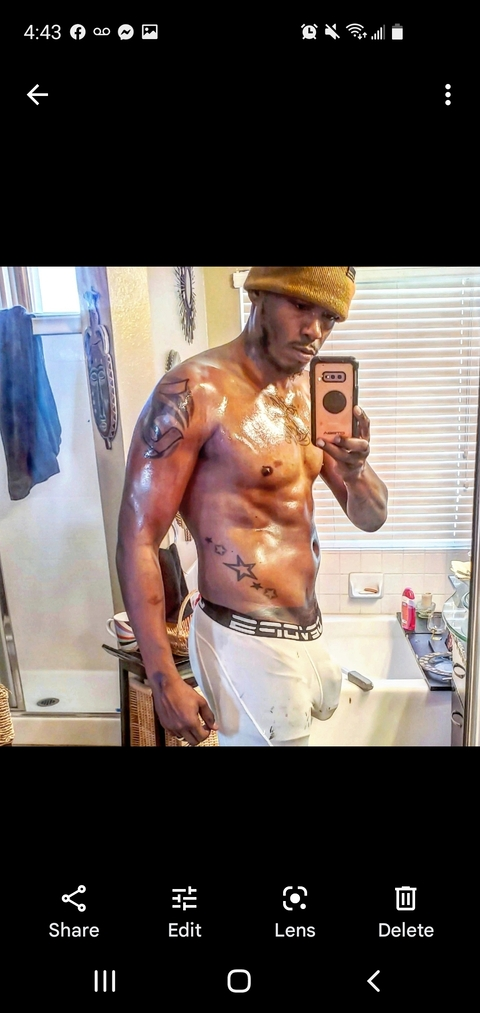 OnlyFansのヘッダー画像 unclehotmess