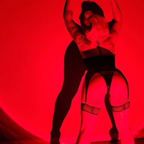 Immagine dell'intestazione OnlyFans unzippedvixxx