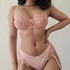 Аватар профиля OnlyFans vermilionbelle