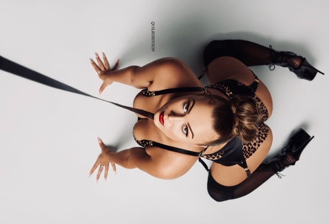 OnlyFansのヘッダー画像 vipnataliajade