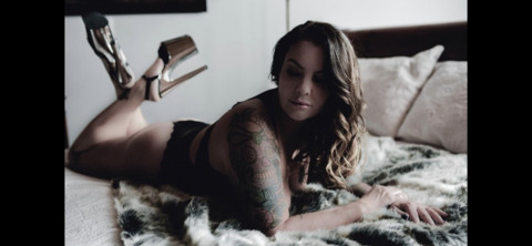 OnlyFans Header Bild vipsaxanextdoor