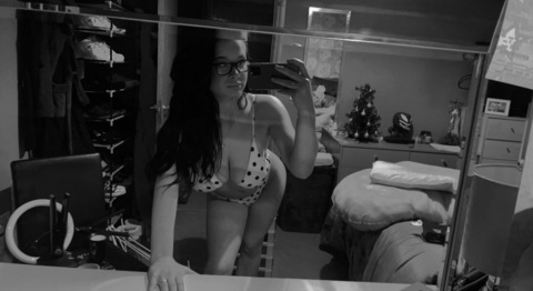 OnlyFans header picture xorose19