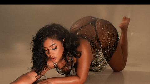 오직 팬들만 볼 수 있는 yura.ararat의 헤더 사진