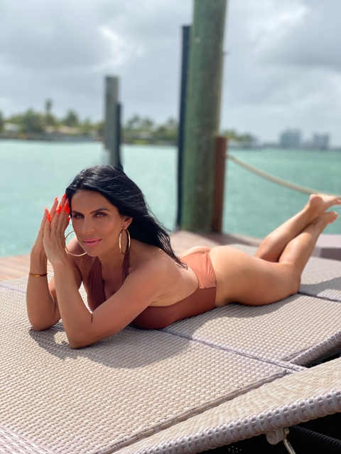 Gambar header OnlyFans zdlena